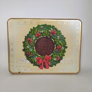 Vintage Oreo Cookie Christmas Wreath Collectible Tin Empty 1912-1990